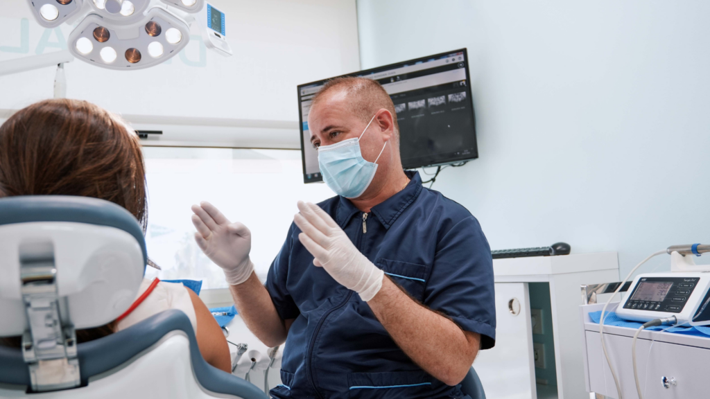 Conoce la Clínica Dental en Jerez del Doctor Eduardo Duarte